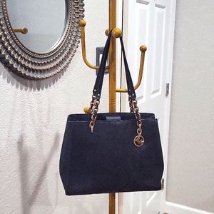 Black embossed flower purse